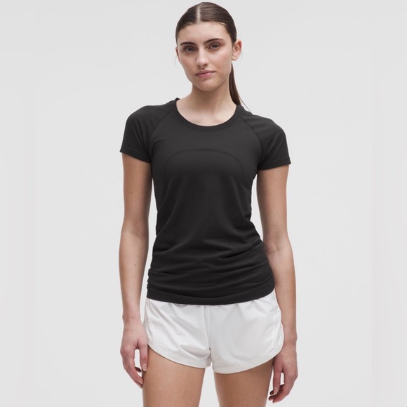 lululemon athletica Tops - Lululemon Swiftly Tech Short-Sleeve Shirt in Black. Size 10